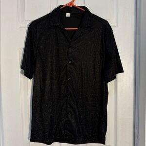 Men’s sparkle black button down short sleeve shirt small NWOT